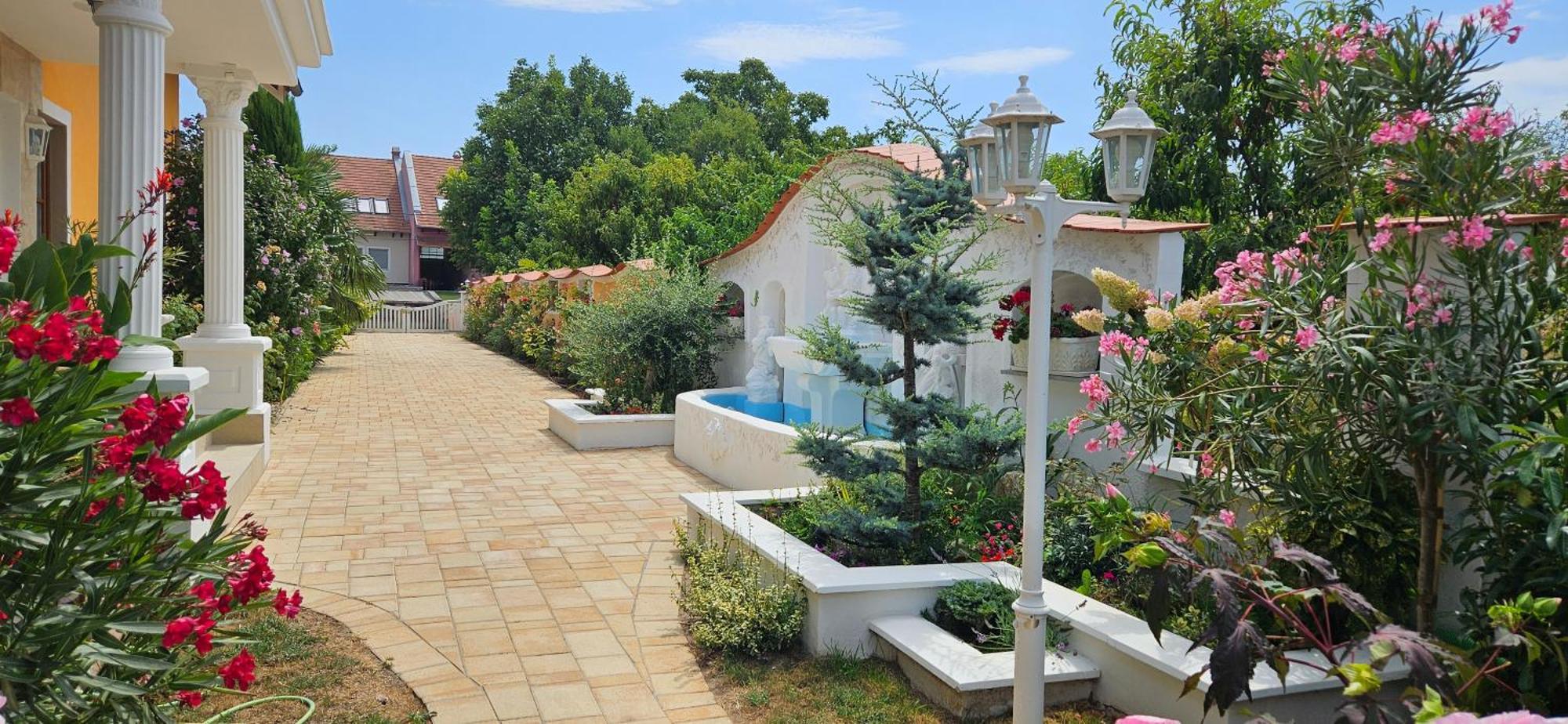 Paradise-Garden-Замарді Екстер'єр фото